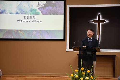 KC Mun 목사님 안수식 4